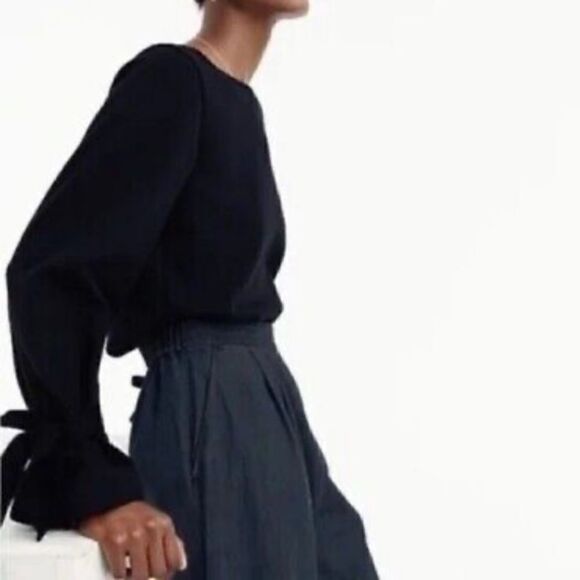 J. Crew Bell Sleeve Top Sz Medium Black - Picture 1 of 8